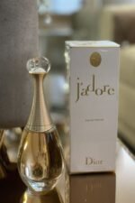 ⁦Perfume Dior J’adore Eau de Parfum 100ml⁩ - الصورة ⁦2⁩