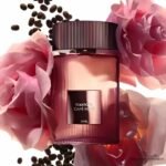 ⁦Tom Ford Café Rose Perfume – Romantic Luxury Floral Scent⁩ - الصورة ⁦4⁩