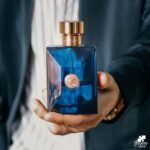 ⁦Versace Dylan Blue Pour Homme – Bold & Modern Men’s Fragrance⁩ - الصورة ⁦6⁩